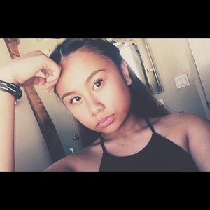 Meet your Posher, Clarissa