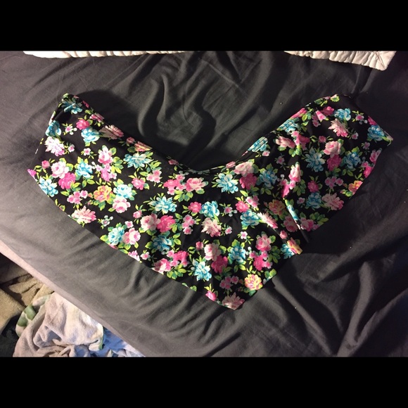 Strapless floral bikini top