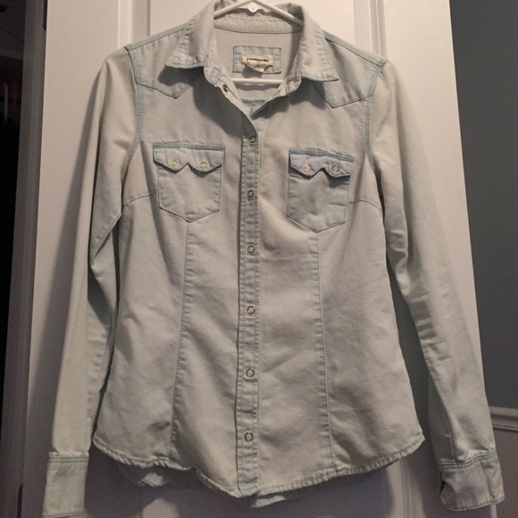Light wash Denim