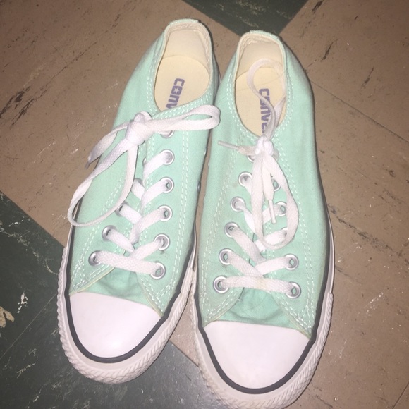 mint green converse