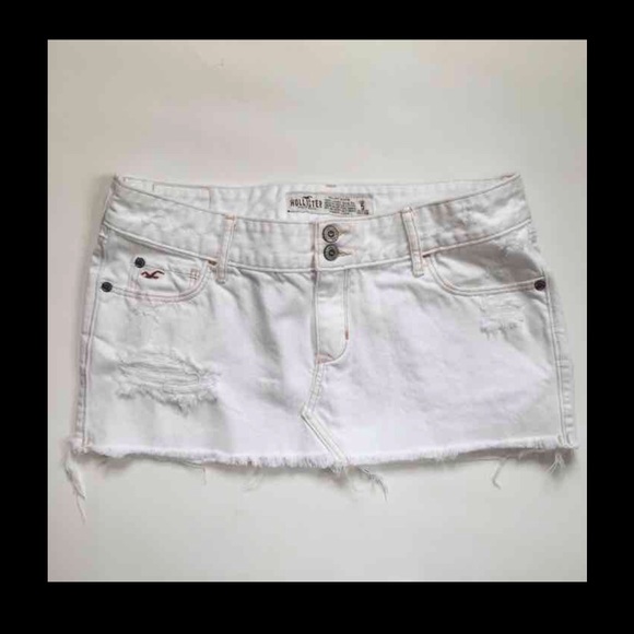 Adorable size 5 White Hollister Jean Skirt