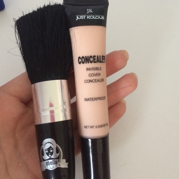 Brush and waterproof concealer