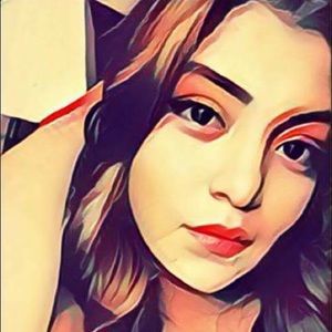 Meet your Posher, Alejandra