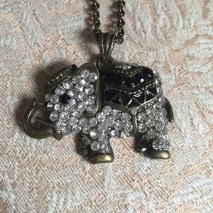 CUTE elephant necklace🐘🐘