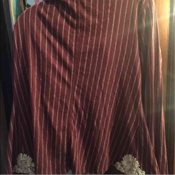 Top - Picture 2 of 2