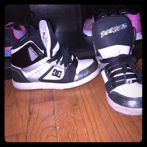 DC black n white high tops