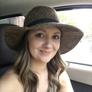 Meet your Posher, Kara