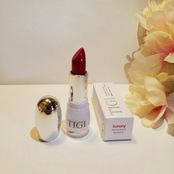 Tigi lipstick in Luxury