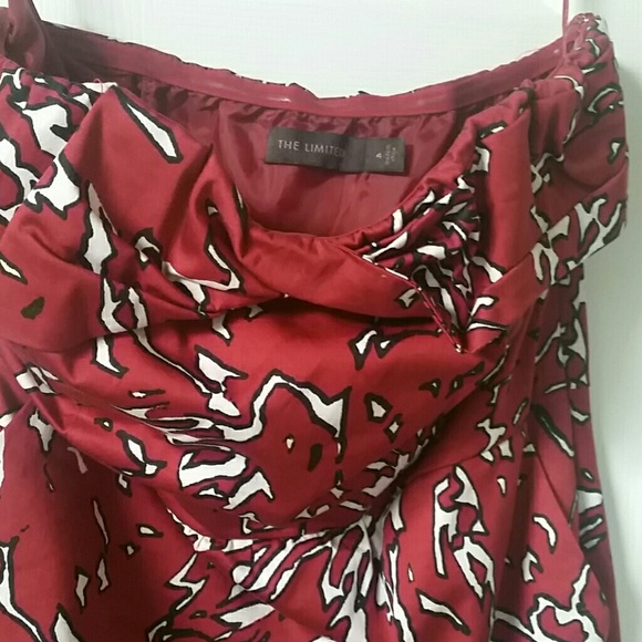 Dress - Picture 4 of 4