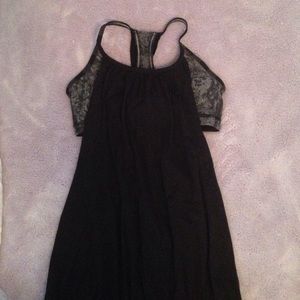 Lululemon running top size 4