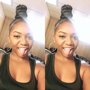 Meet your Posher, Rickia