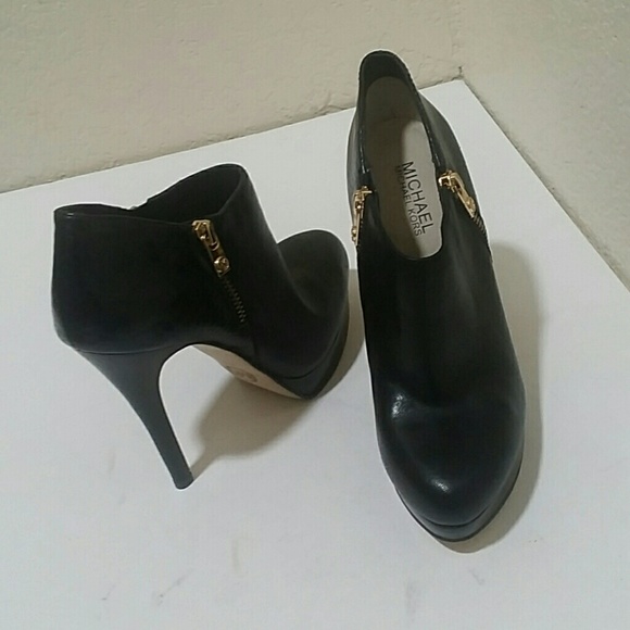 Michael Michael Kors black booties- size 6.5 M