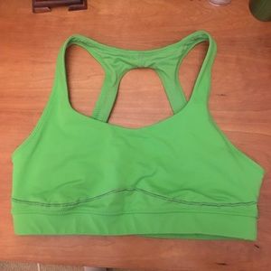 Lululemon green bra. 8. Great condition!Never worn