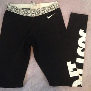 Nike running pants size small