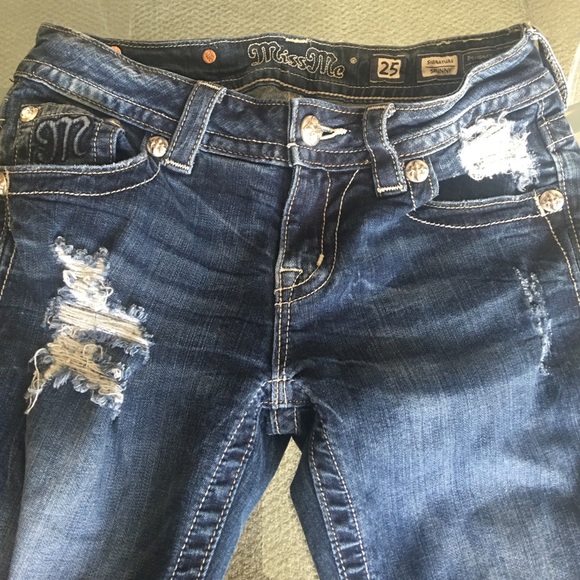 Miss Me Denim - ✨Miss Me Embellished Signature Skinny Jeans✨
