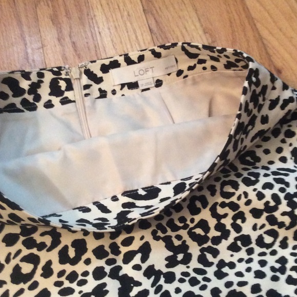Animal print pencil skirt from Loft. - Picture 2 of 2