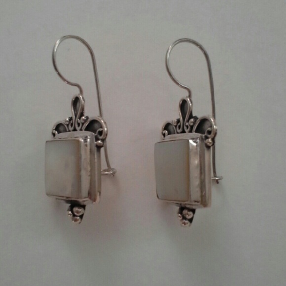 NEW Mop earing with 925 sterling silver - Picture 2 of 4