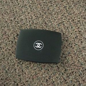 Chanel double perfection compact