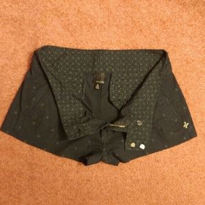 Hurley Black Shorts size: SMALL