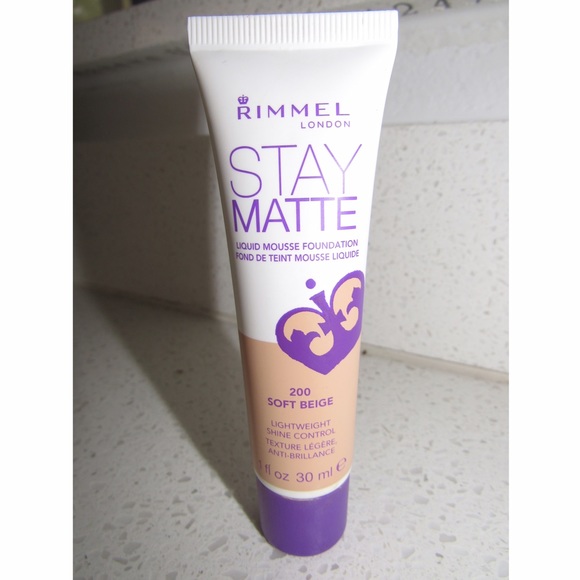 Rimel London stay matte foundation