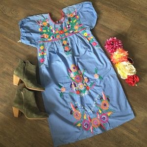 v i n t a g e mexican oaxacan embroidered dress S