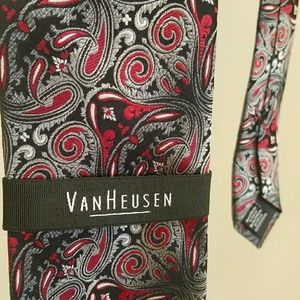NWT Van Heusen men's neck tie