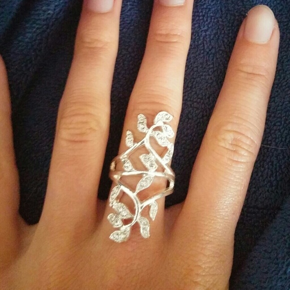 Vine ring