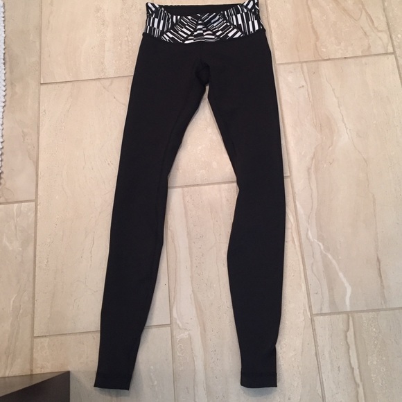Lululemon wunder under tights