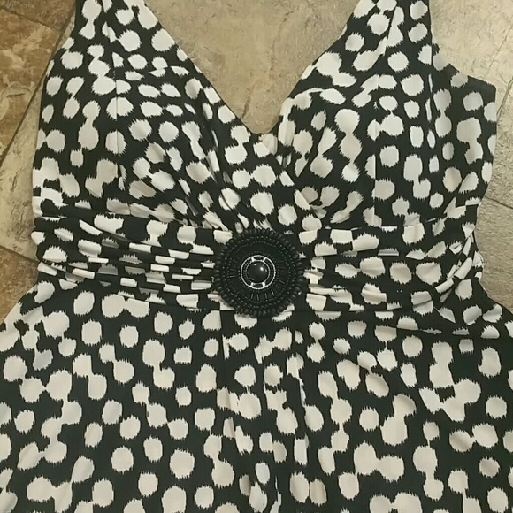 Black and White High Low Dress - Picture 2 of 3