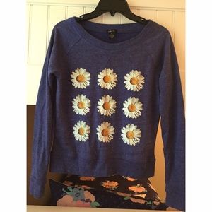 Rue21 sweatshirt, size small!