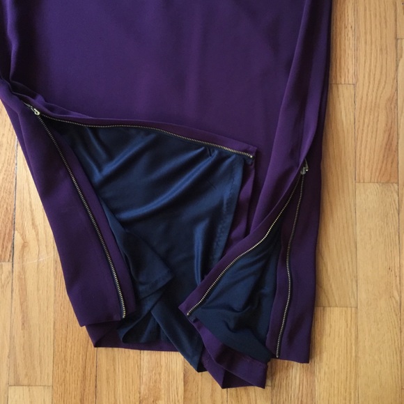 Zara Sleeveless Shift in Maroon - Picture 2 of 4
