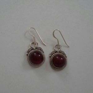 New 925 sterling silver earing with red stone