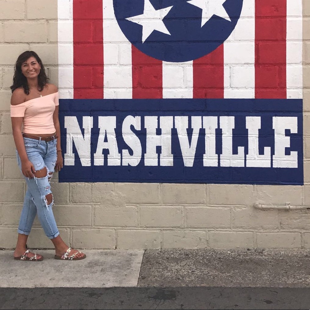 Meet your Posher, Anna