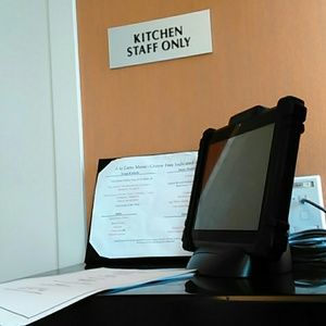 Meet your Posher, Earlena