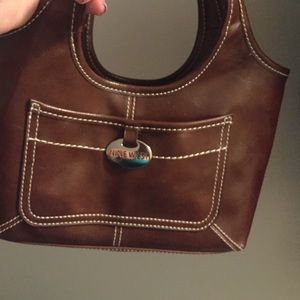 Hand bag