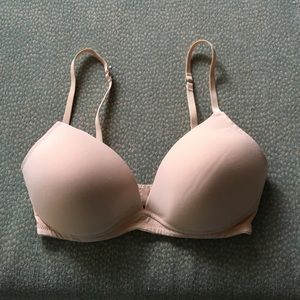 Victoria's Secret Pink no wire bra