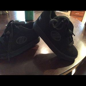 Heelys boys size US13.
