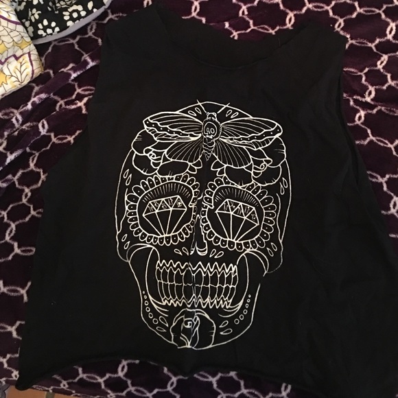 Skull cut off tank!!