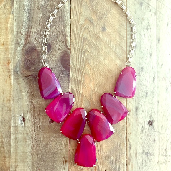 LIKE NEW: Kendra Scott Harlow statement necklace