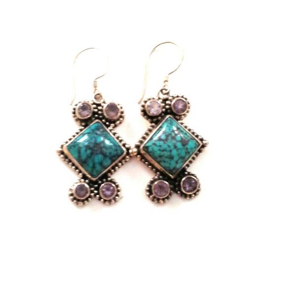 New 925 sterling silver earing - Picture 1 of 2