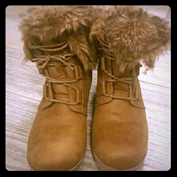 Fur wedge booties