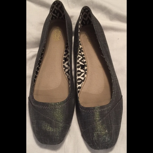 Faded Glory gray/ silver flats