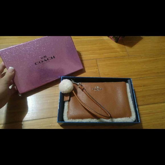 Coach wristlet *NWOT*