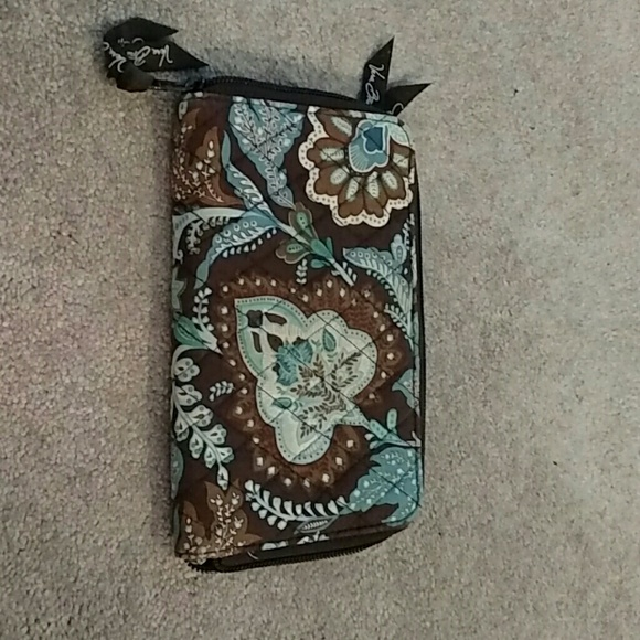 Vera bradley wallet