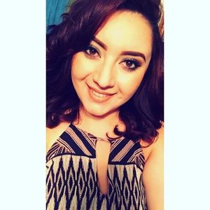 Meet your Posher, Marcela