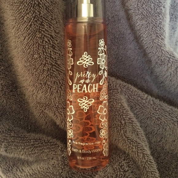 Pretty as a Peach Bath & Body works body mist