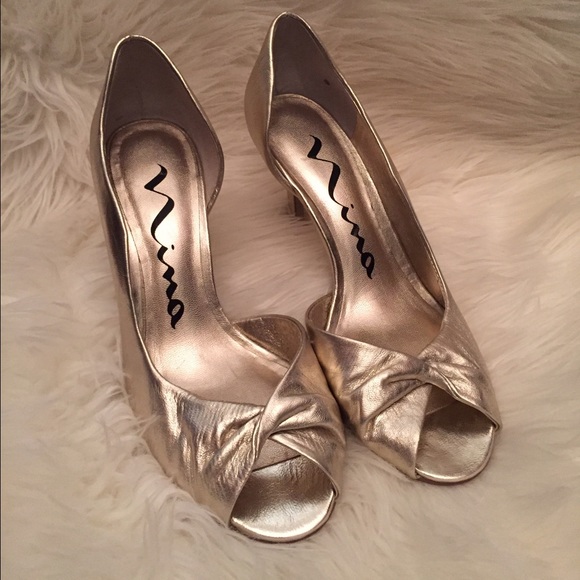 NINA GOLD HEELS - Fabulous