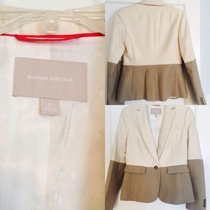 Never worn, Banana Republic two-tone blazer.