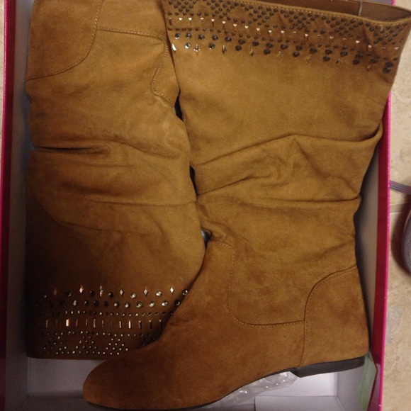 GIRLS youth adorable brown boots size 3