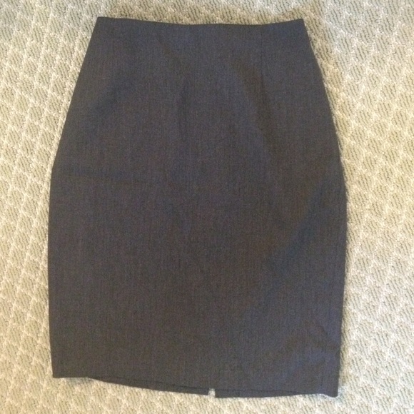 Tahari dark grey skirt